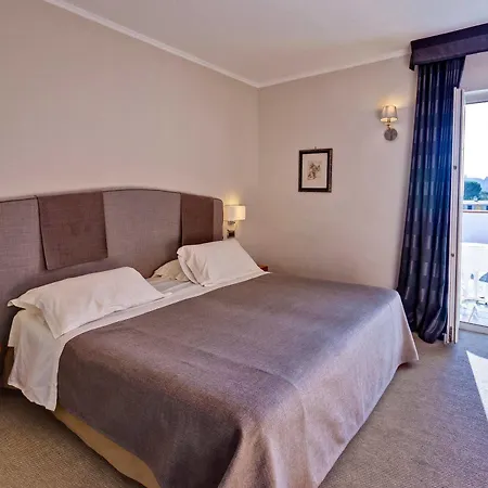 Отель Regina Palace Terme Искья
