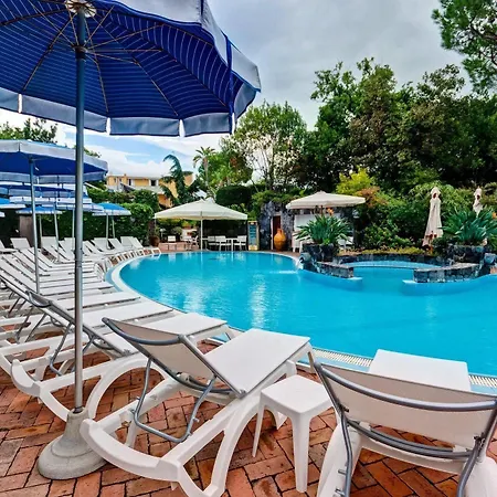 Отель Regina Palace Terme Искья
