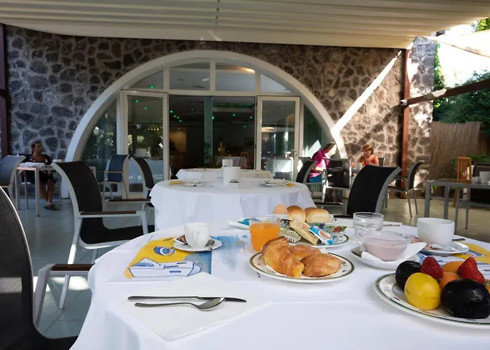 Regina Palace Terme ホテル